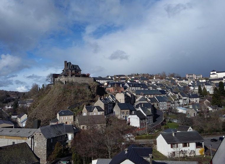 Pierrefort, France, France